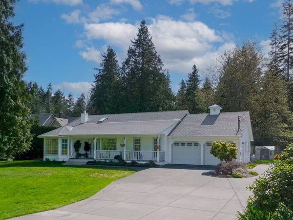 1451 Seaview Rd, Black Creek, BC V9J 1J7