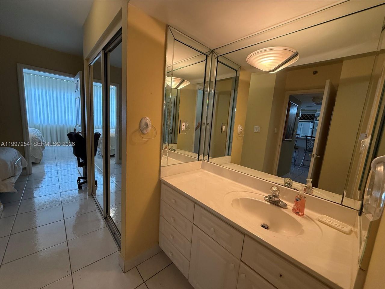 100 Lincoln Rd , Unit 422, Miami Beach, FL 33139 Photo