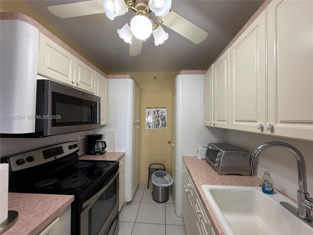 100 Lincoln Rd , Unit 422, Miami Beach, FL 33139 Photo