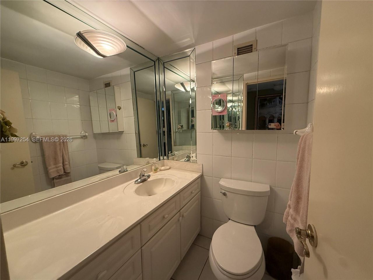 100 Lincoln Rd , Unit 422, Miami Beach, FL 33139 Photo
