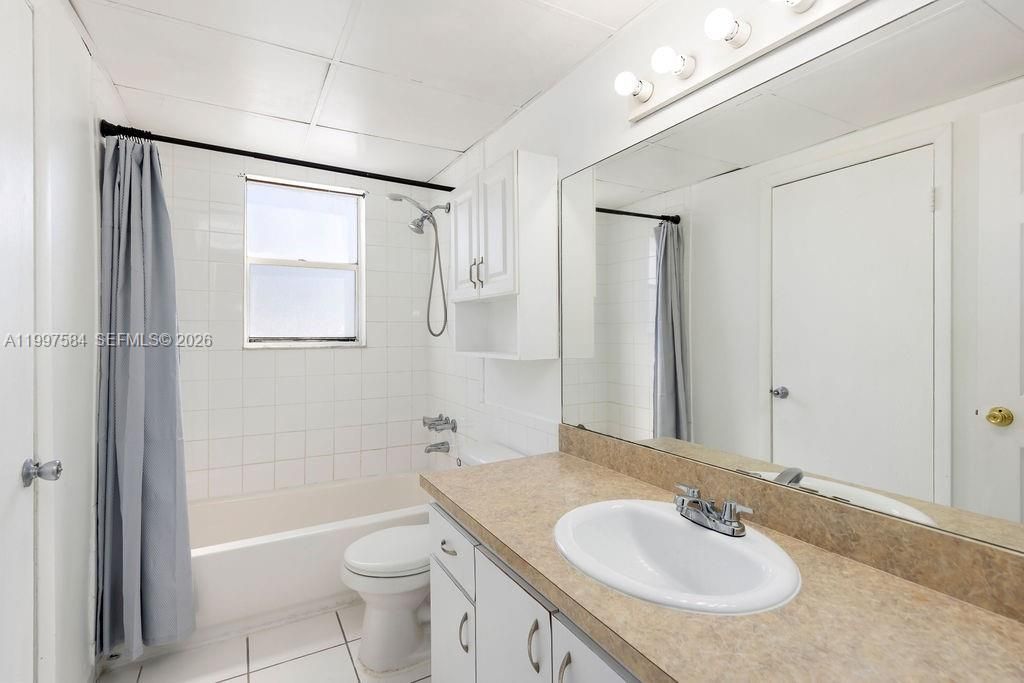 500 NE 2nd St, Unit 223, Dania Beach, FL 33004 Photo