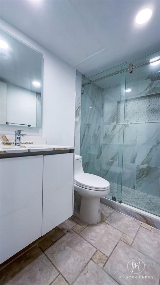 1731 SE 15th St , Unit 315, Fort Lauderdale, FL 33316 Photo