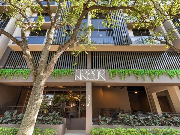 3034 Oak Avenue, Unit 504, Coconut Grove, FL 33133