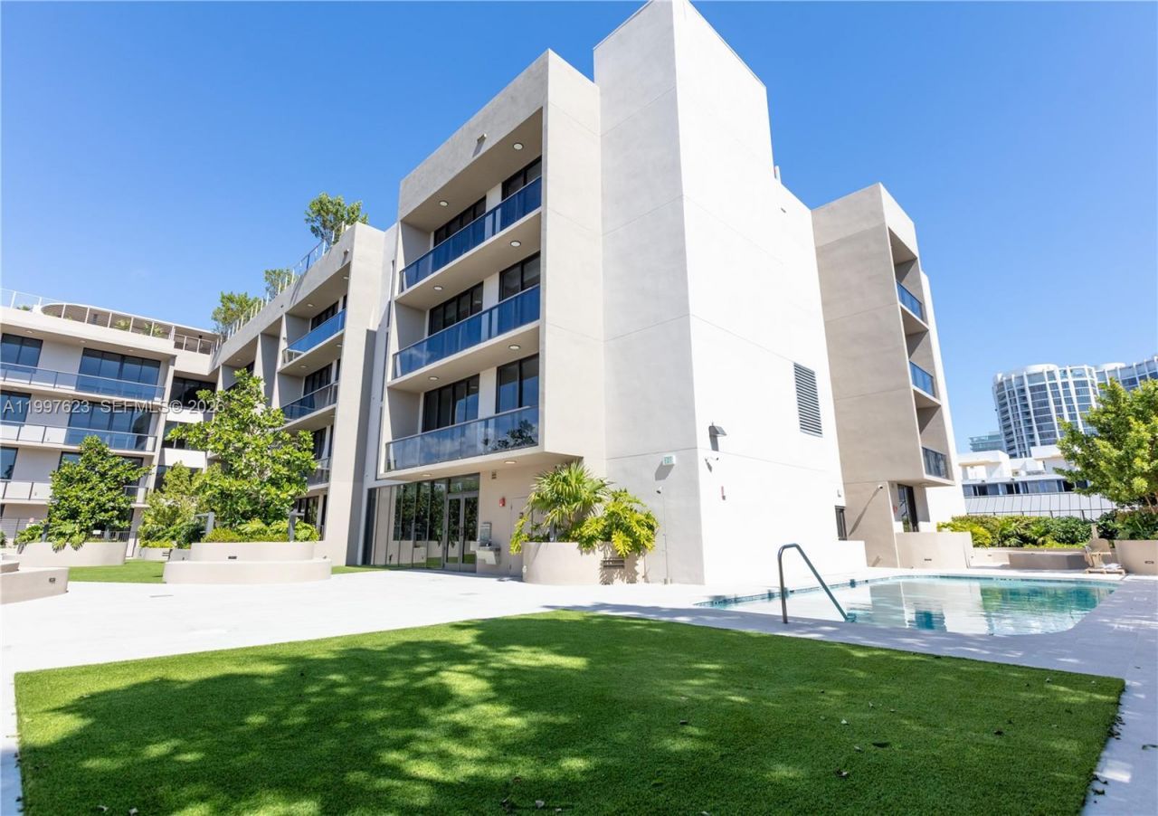 3034 Oak Avenue , Unit 504, Coconut Grove, FL 33133 Photo