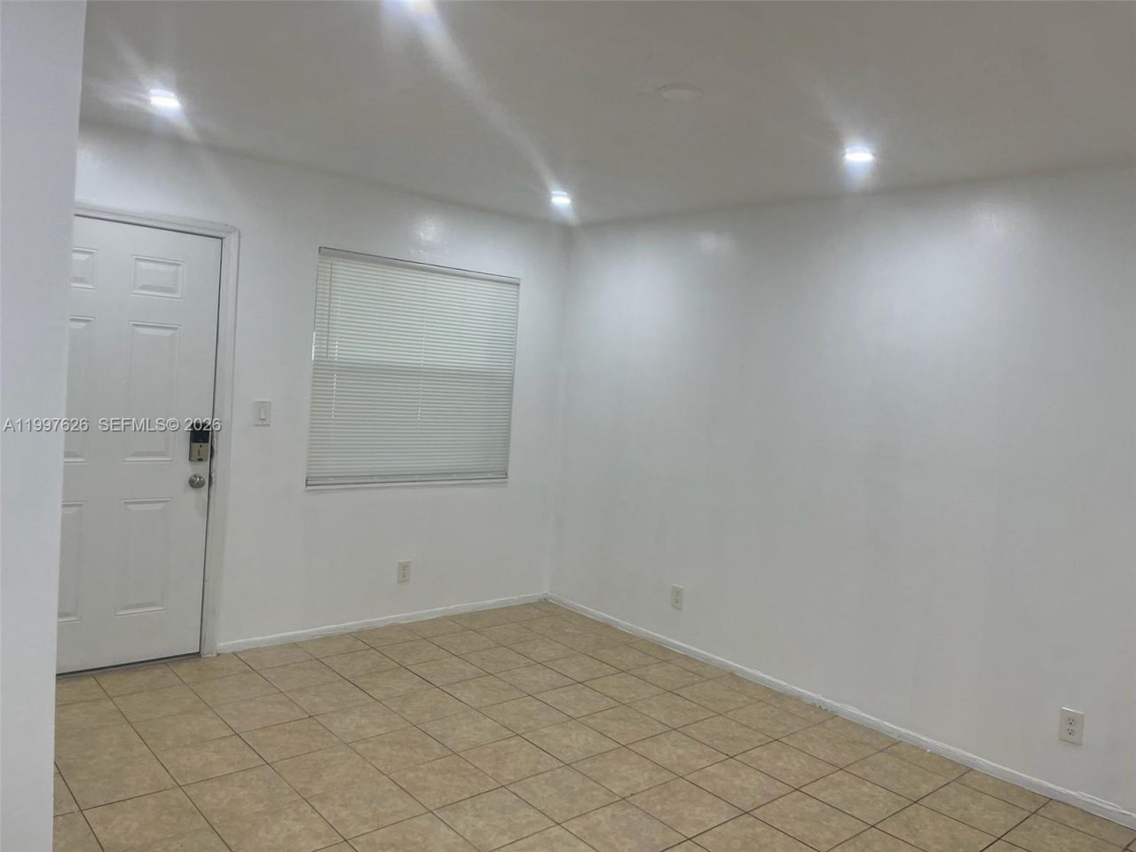 4800 NW 24th Ct, Unit D103, Lauderdale Lakes, FL 33313 Photo