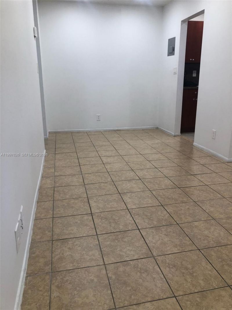 4800 NW 24th Ct, Unit D103, Lauderdale Lakes, FL 33313 Photo
