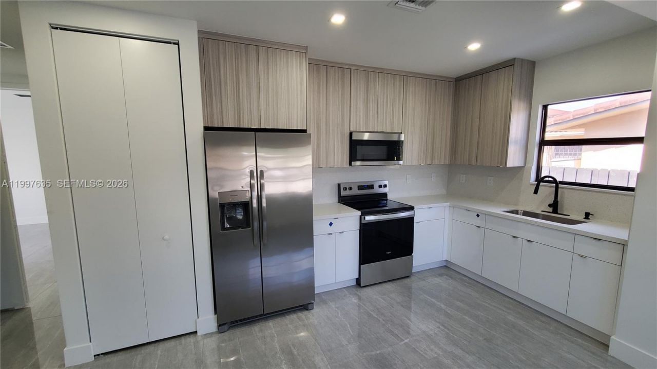 40 SW 34th Ave , Unit A, Miami, FL 33135 Photo