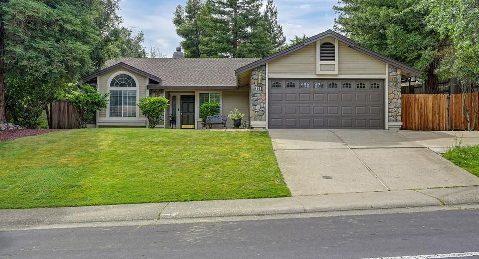 194 Briggs Ranch Dr, Folsom, CA 95630 Photo