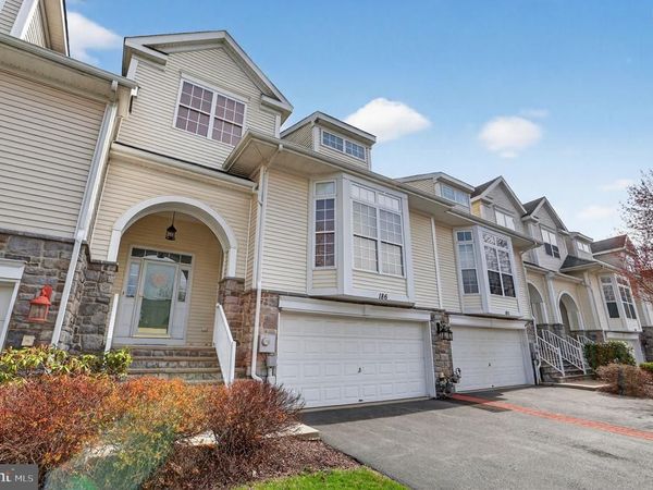 186 OAKMONT COURT, EASTON, PA 18042