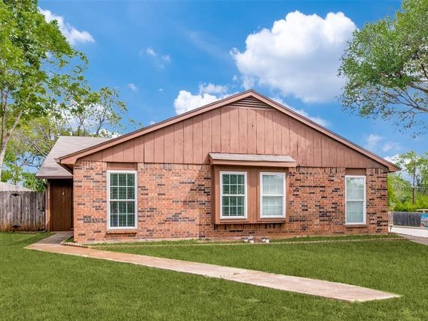 232 S Pipeline Road W, Unit 234, Euless, TX 76040