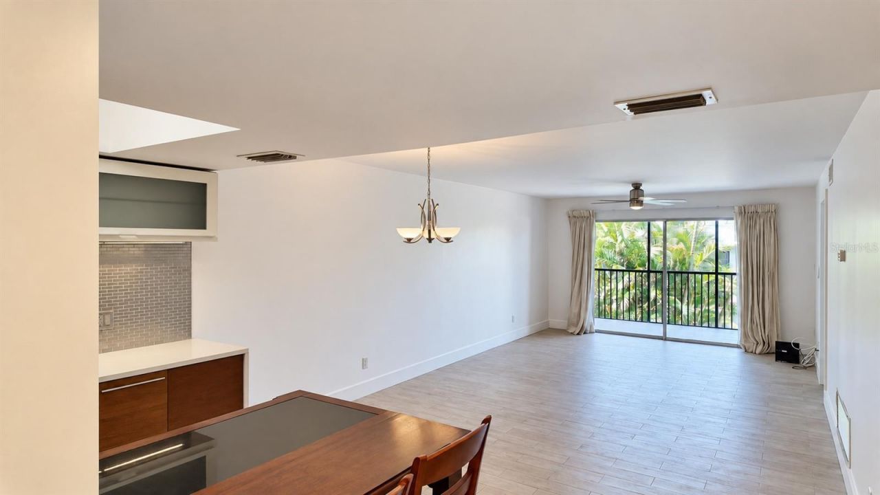 3700 S Osprey Avenue, Unit 205, Sarasota, FL 34239 Photo