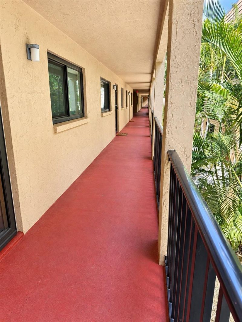 3700 S Osprey Avenue, Unit 205, Sarasota, FL 34239 Photo