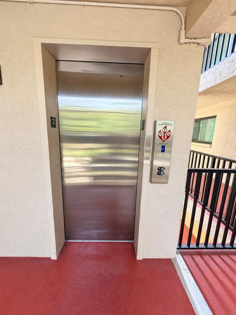 3700 S Osprey Avenue, Unit 205, Sarasota, FL 34239 Photo