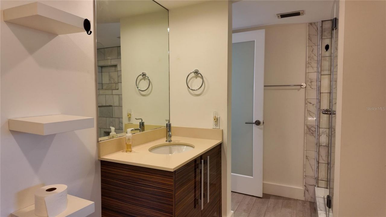 3700 S Osprey Avenue , Unit 205, Sarasota, FL 34239 Photo