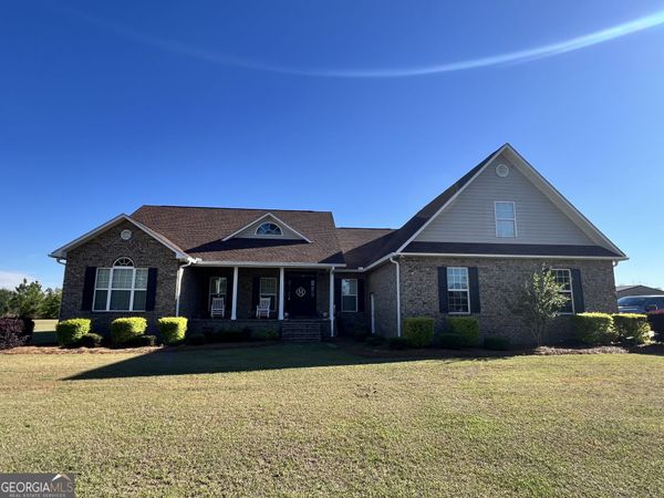 946 Old Savannah Road, Ailey, GA 30410