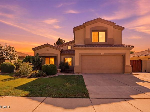 6275 S SALT CEDAR Place, Chandler, AZ 85249