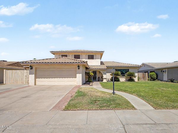 5240 W GARDEN Drive, Glendale, AZ 85304