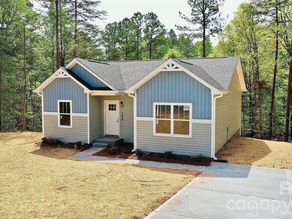 106 Outback Lane, Dallas, NC 28034