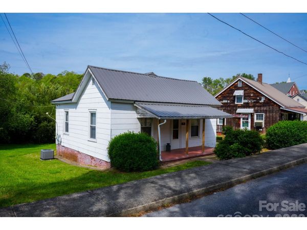 102 6th EM Street , Marion, NC 28752