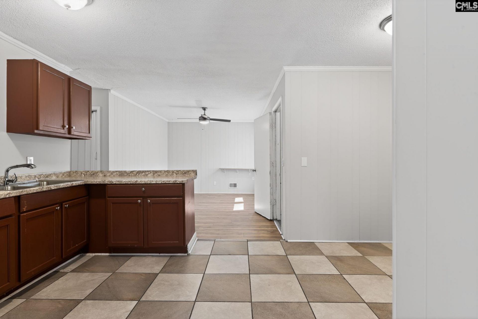 325 Quail Hills Drive Photo 9