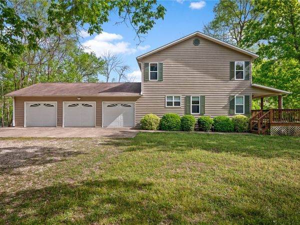 104 Wheatstone Place, Cotter, AR 72626