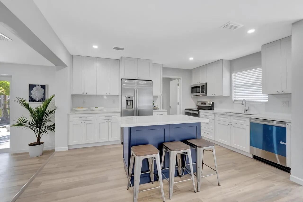 1950 NE 30th Street, Lighthouse Point, FL 33064 Photo