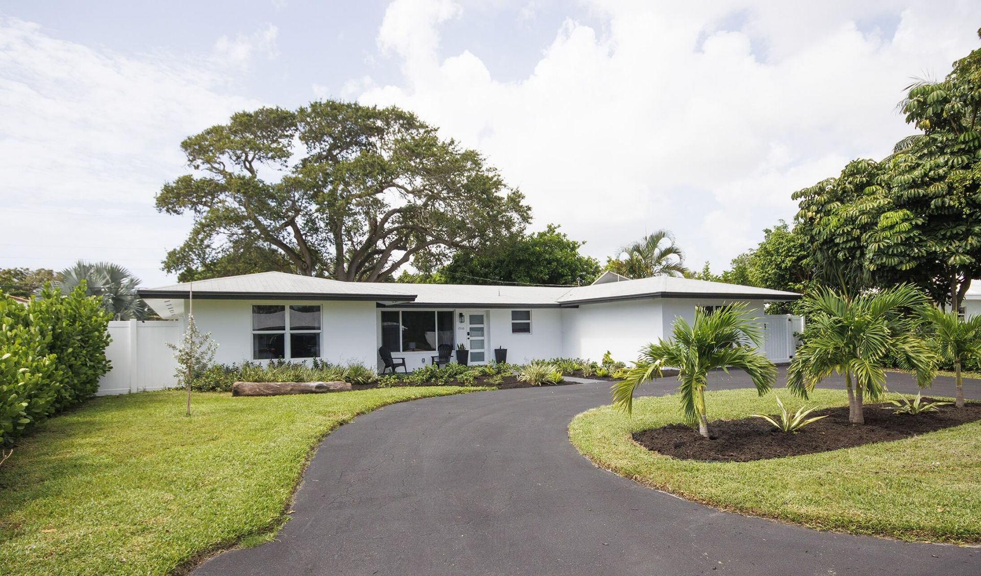 1950 NE 30th Street, Lighthouse Point, FL 33064 Photo