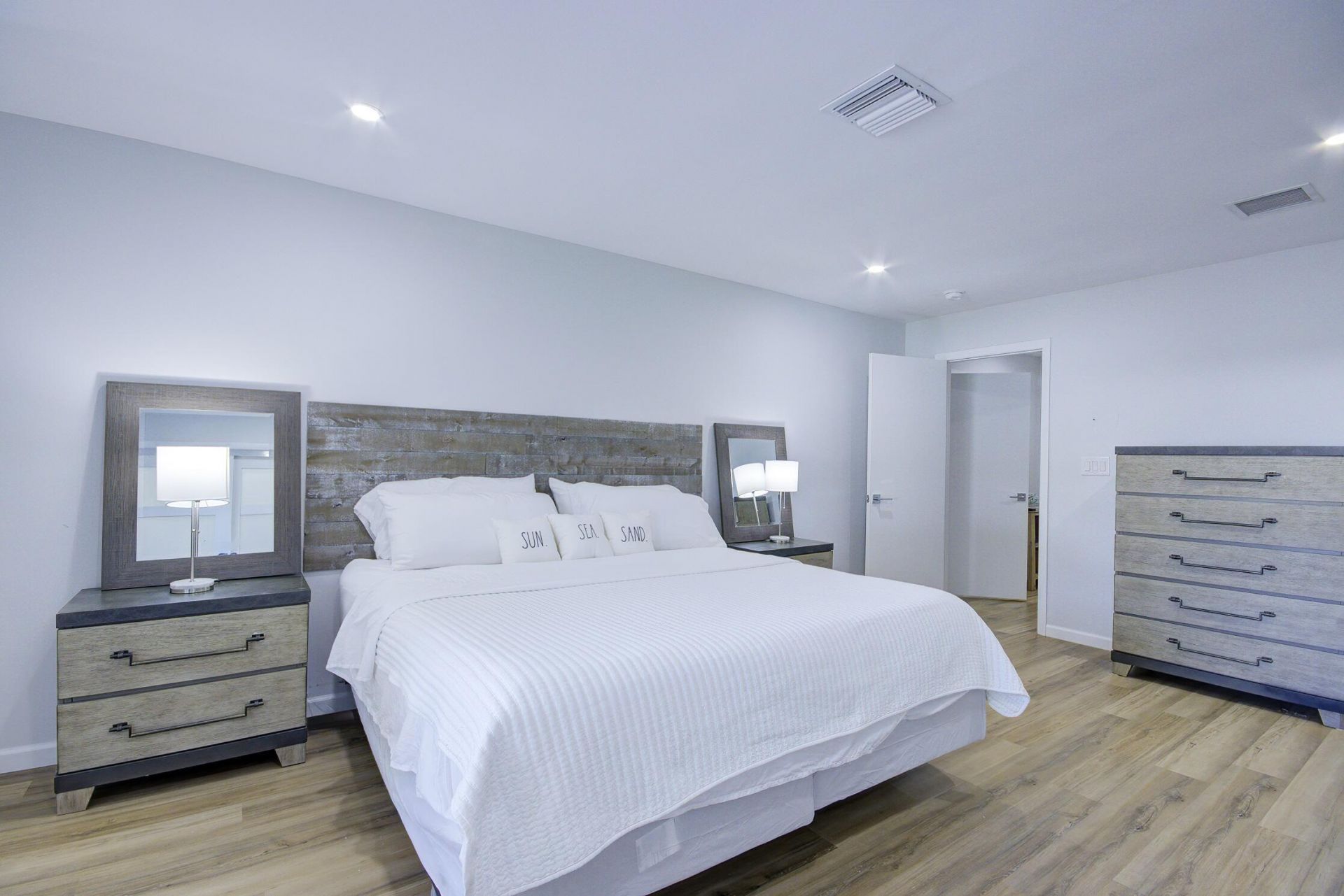 1950 NE 30th Street, Lighthouse Point, FL 33064 Photo