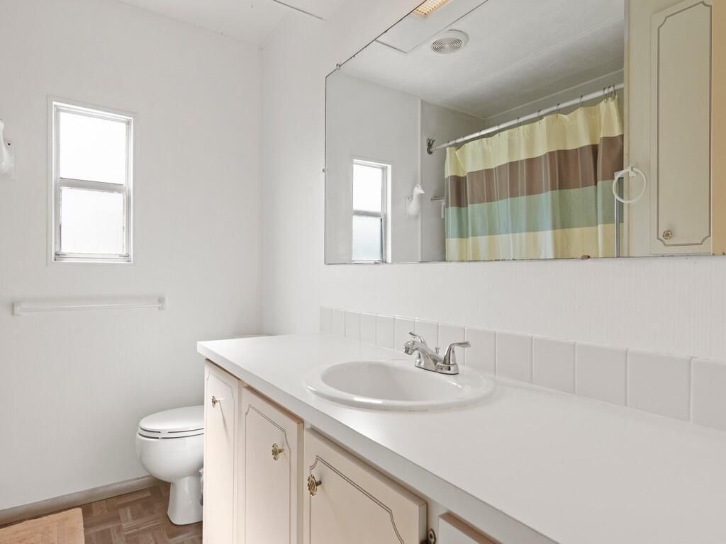 521 NE Sapphire Way, Jensen Beach, FL 34957 Photo