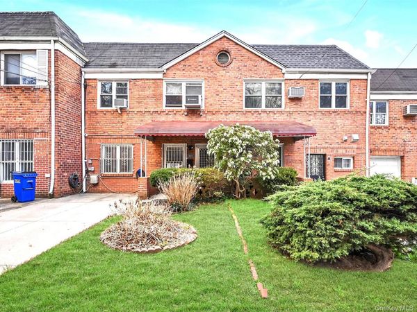 16108 Booth Memorial Avenue , Flushing, NY 11365