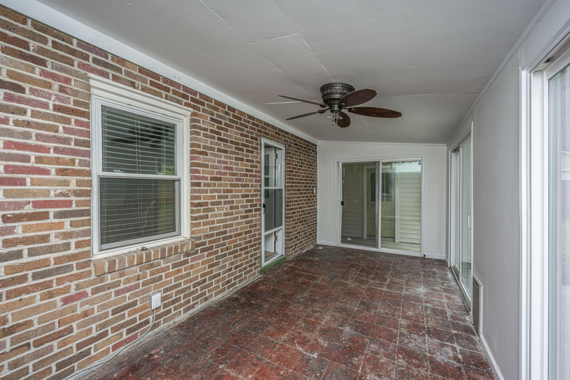 1010 W Recess Road Photo 19