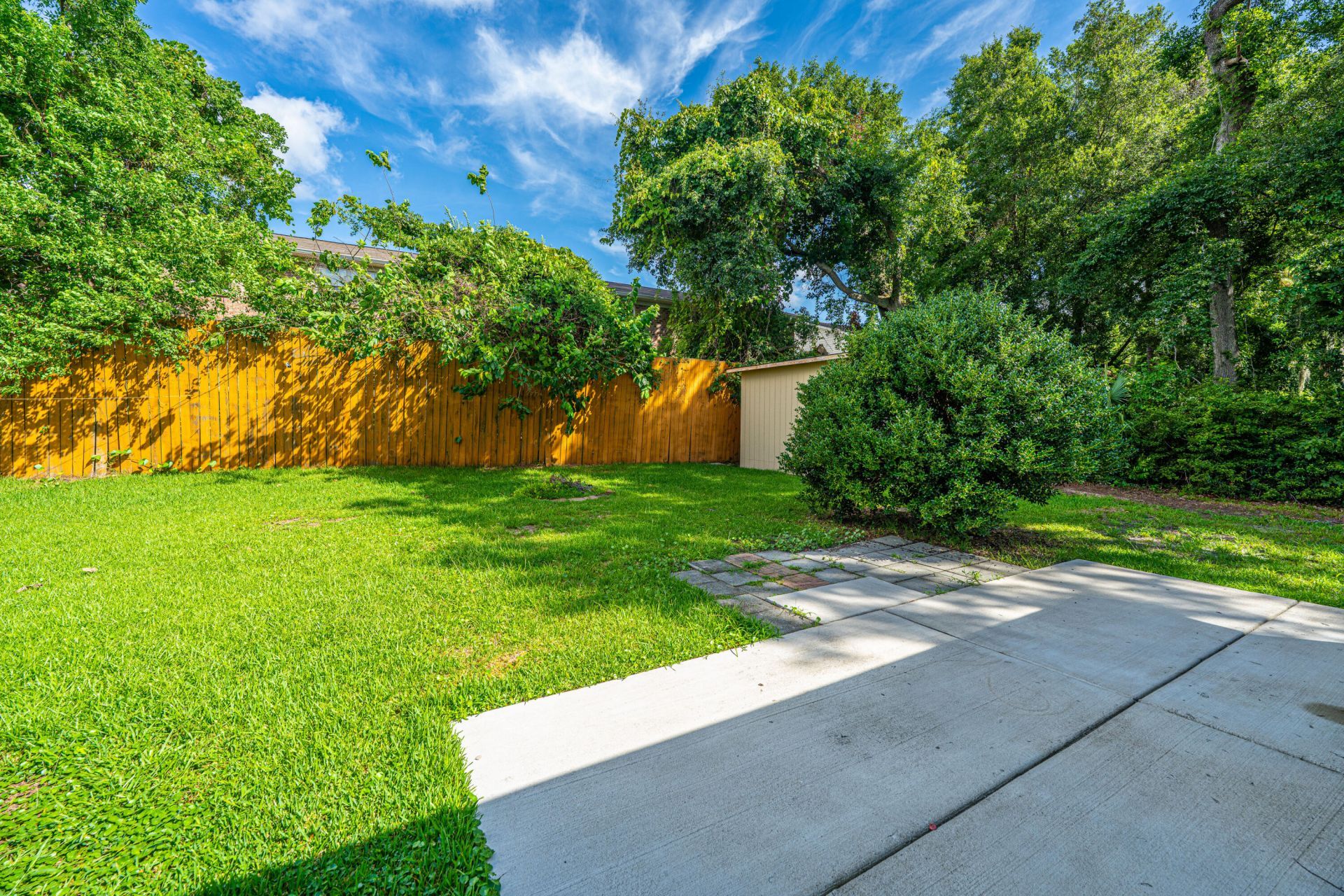 1010 W Recess Road Photo 23