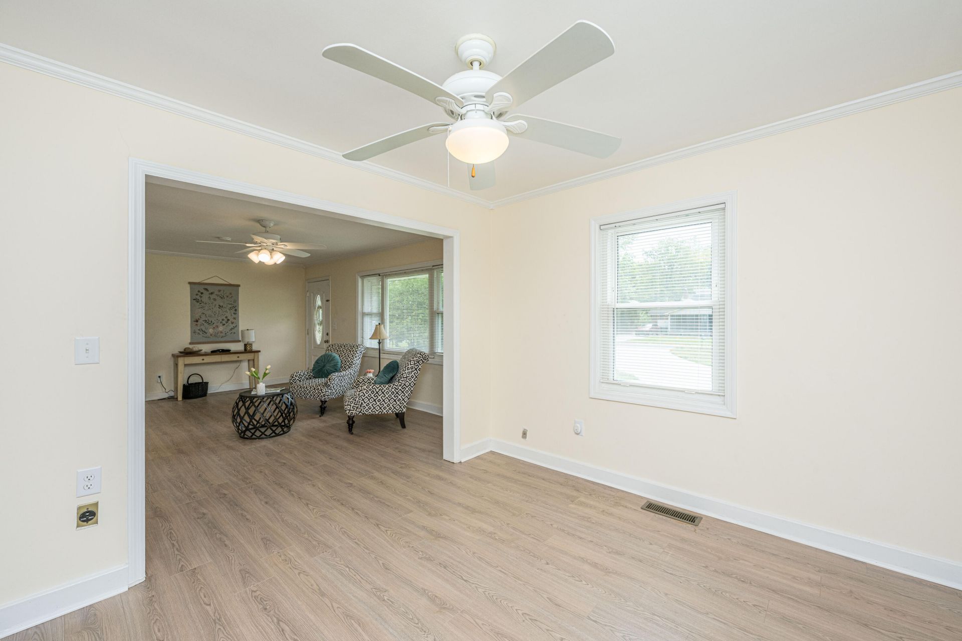 1010 W Recess Road Photo 6