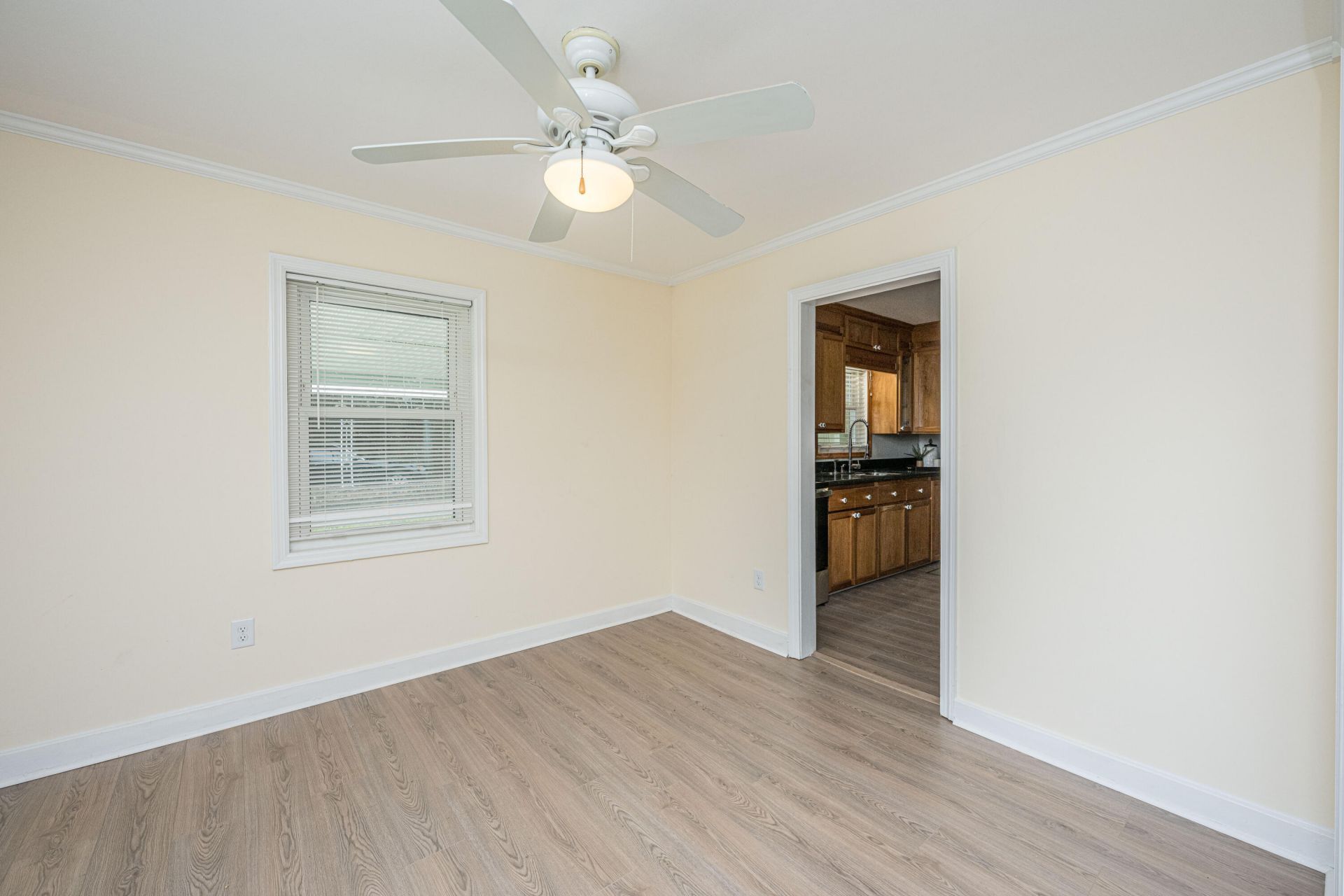 1010 W Recess Road Photo 8