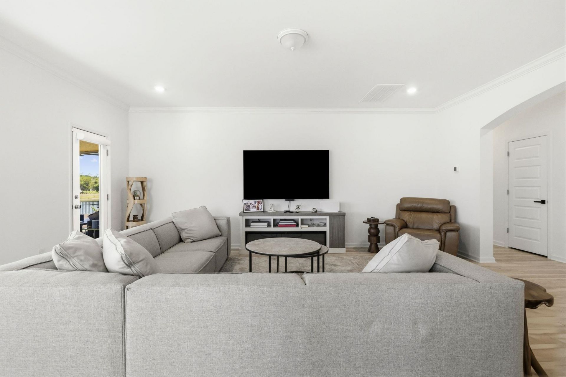 192 Azure Loop Photo 11