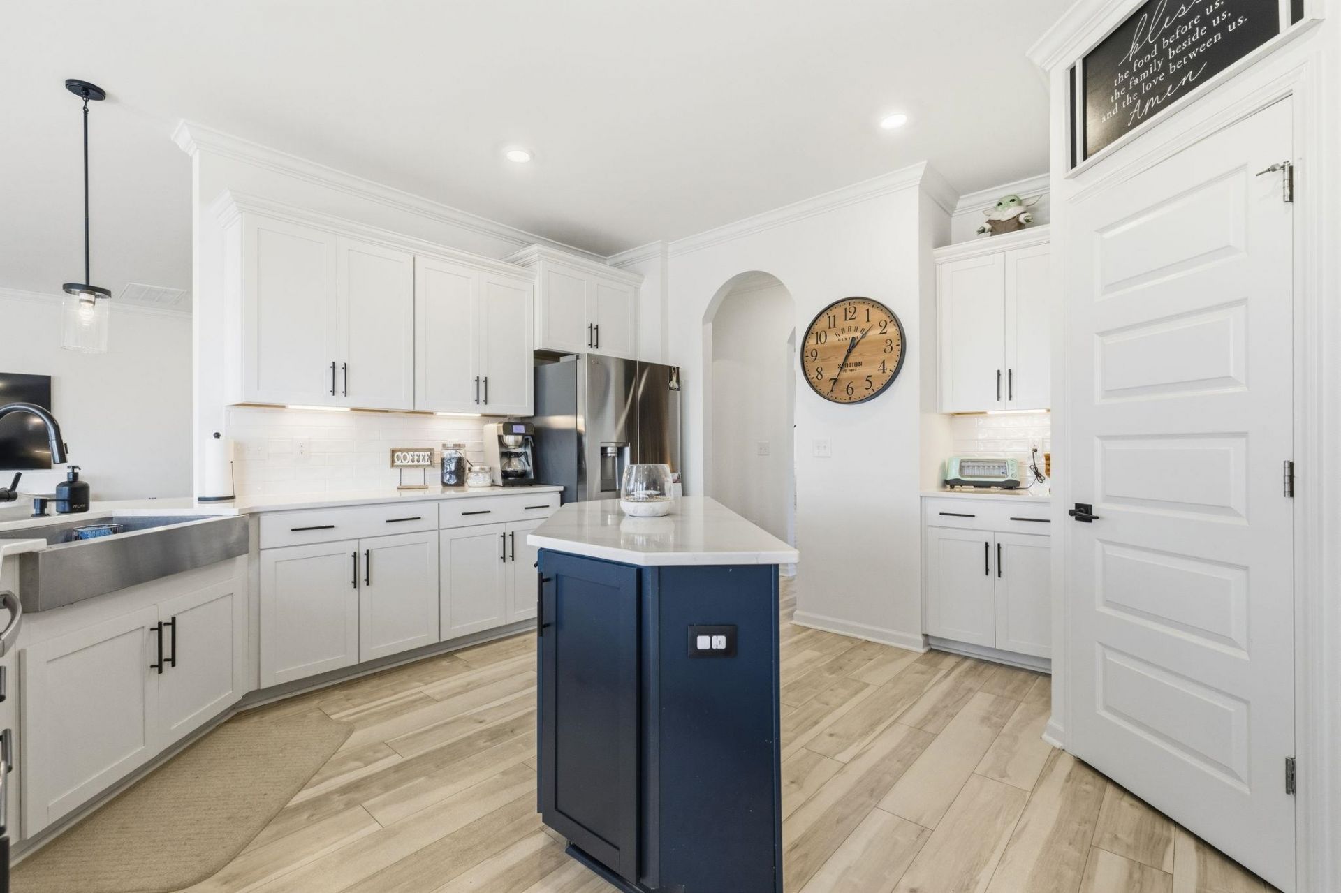 192 Azure Loop Photo 19