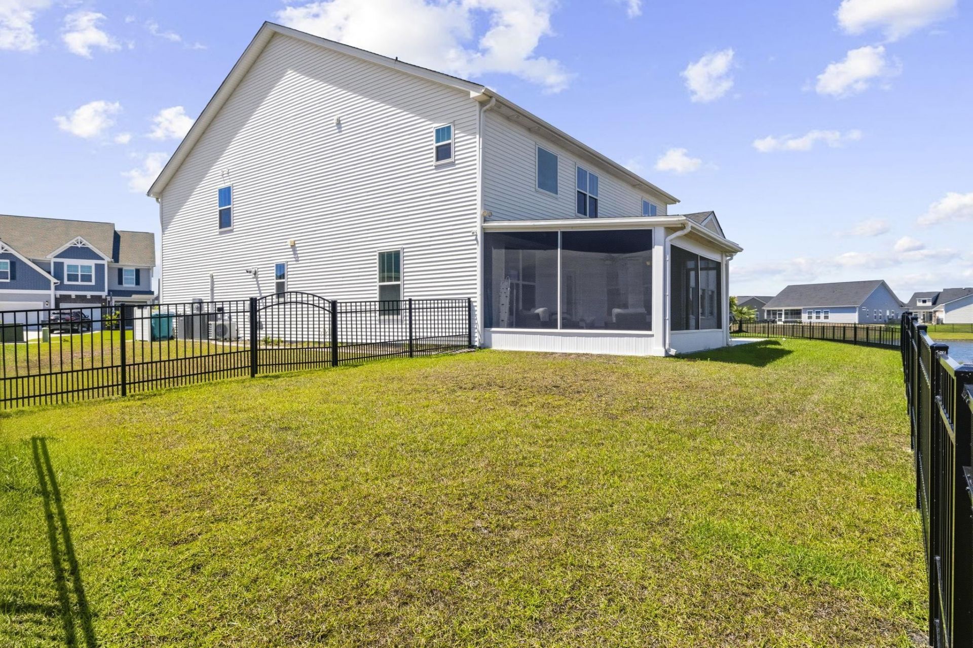 192 Azure Loop Photo 54
