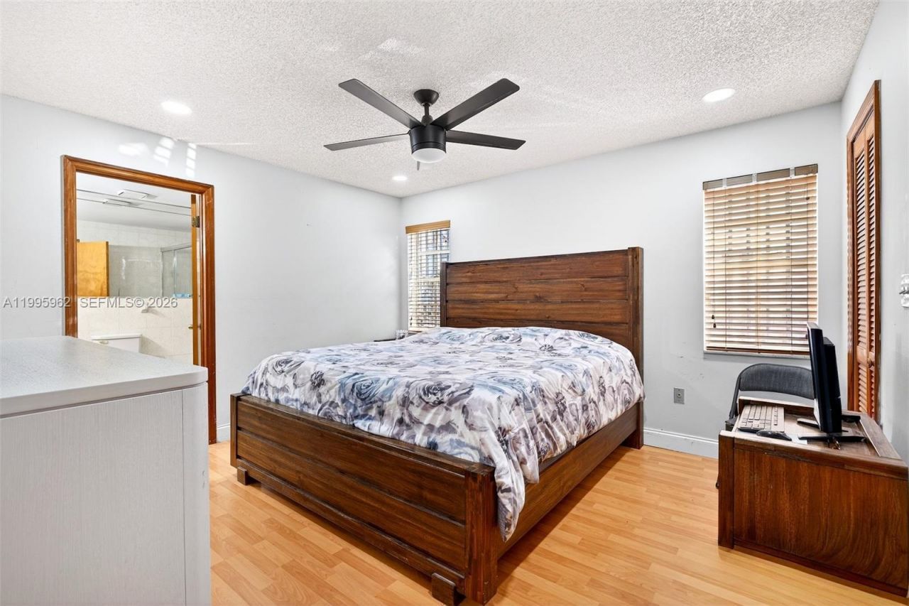 7821 SW 9th Ter , Miami, FL 33144 Photo