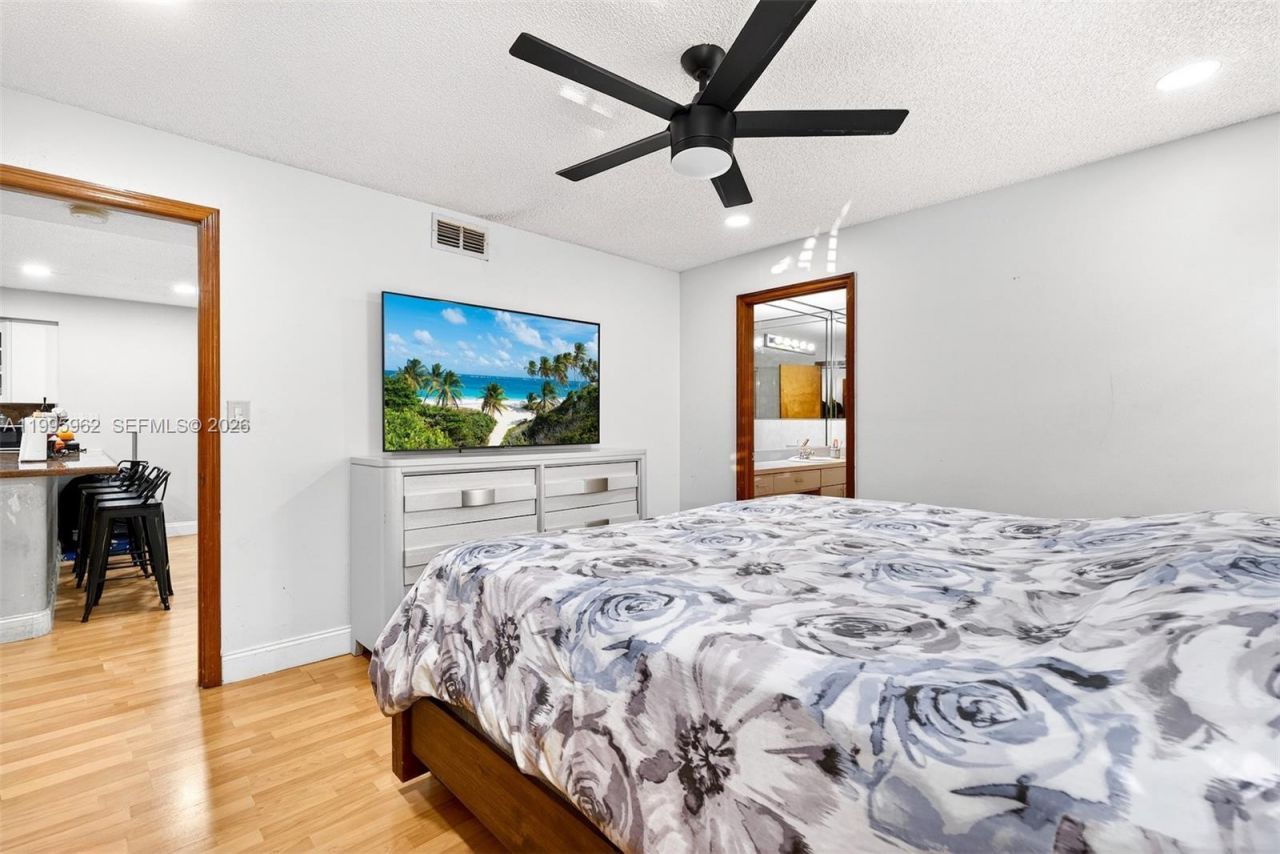 7821 SW 9th Ter , Miami, FL 33144 Photo