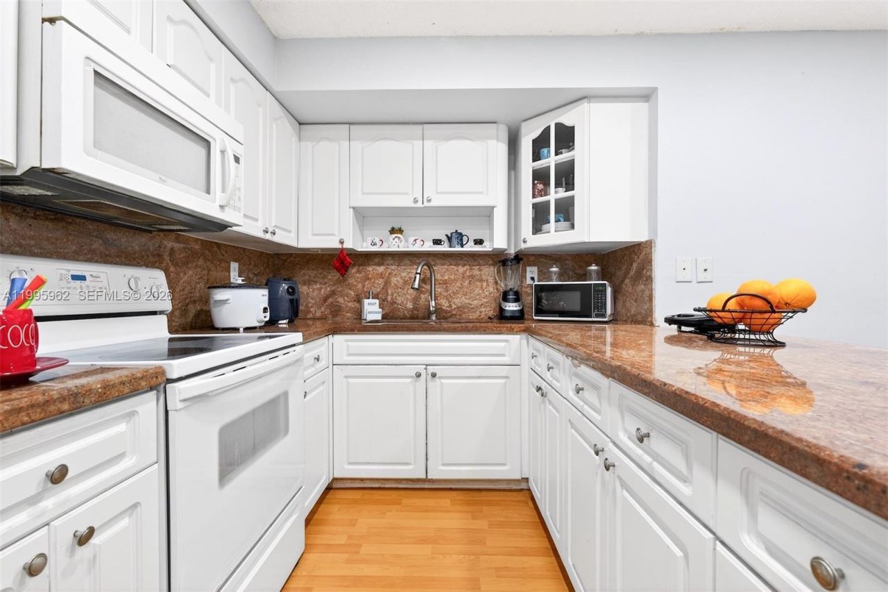 7821 SW 9th Ter , Miami, FL 33144 Photo