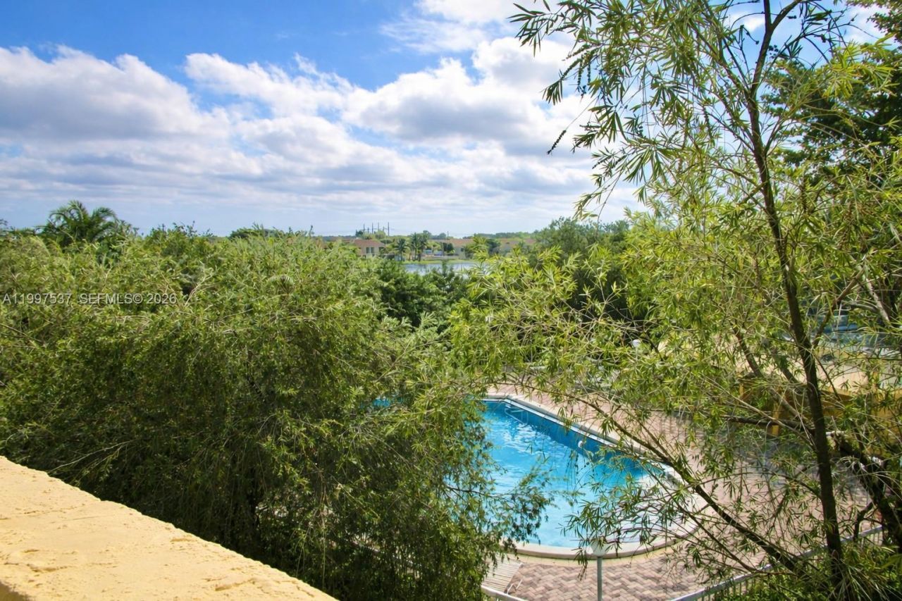 9375 Fontainebleau Blvd , Unit L317, Miami, FL 33172 Photo