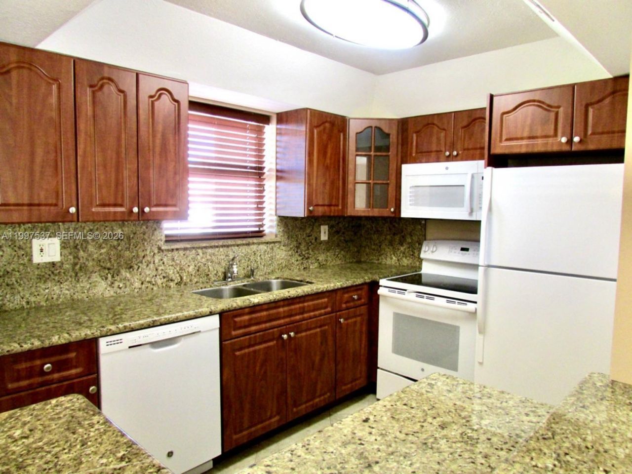 9375 Fontainebleau Blvd , Unit L317, Miami, FL 33172 Photo