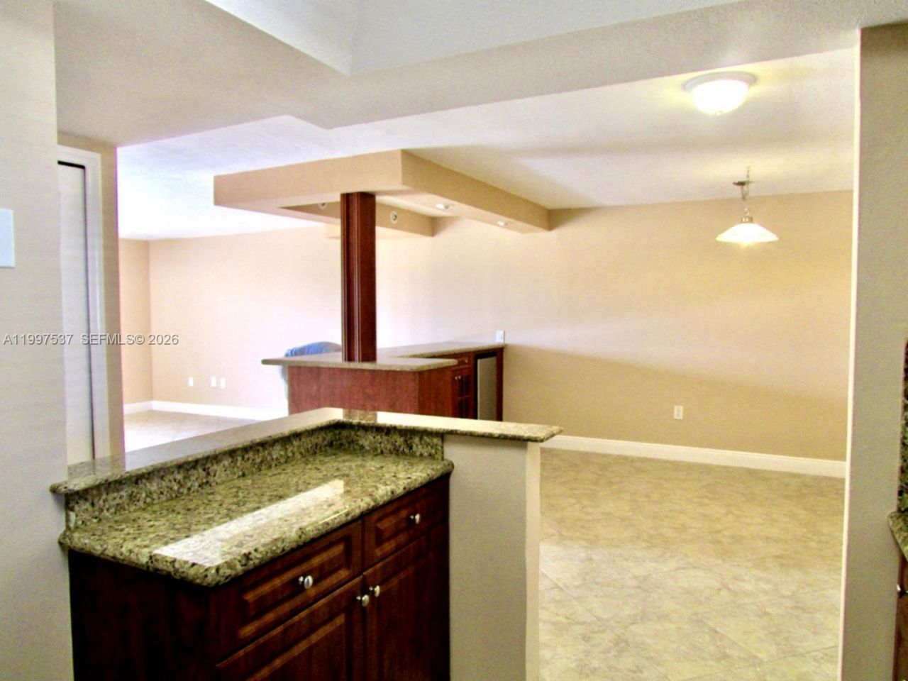 9375 Fontainebleau Blvd, Unit L317, Miami, FL 33172 Photo