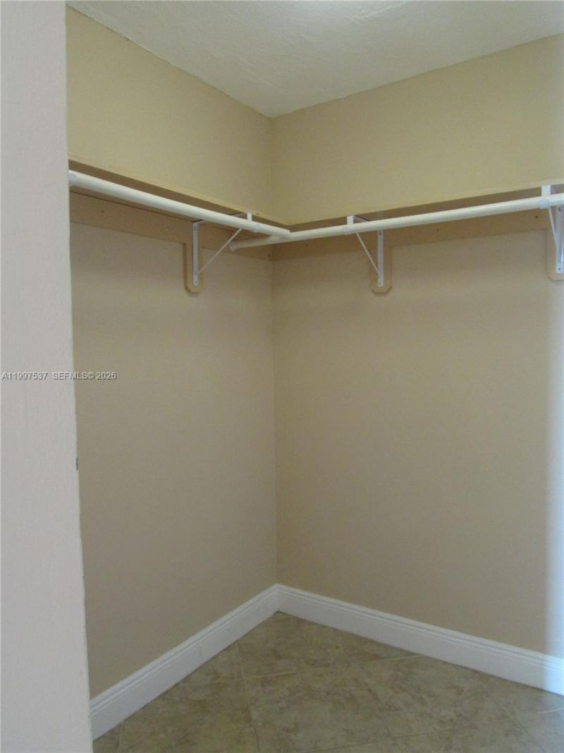 9375 Fontainebleau Blvd, Unit L317, Miami, FL 33172 Photo