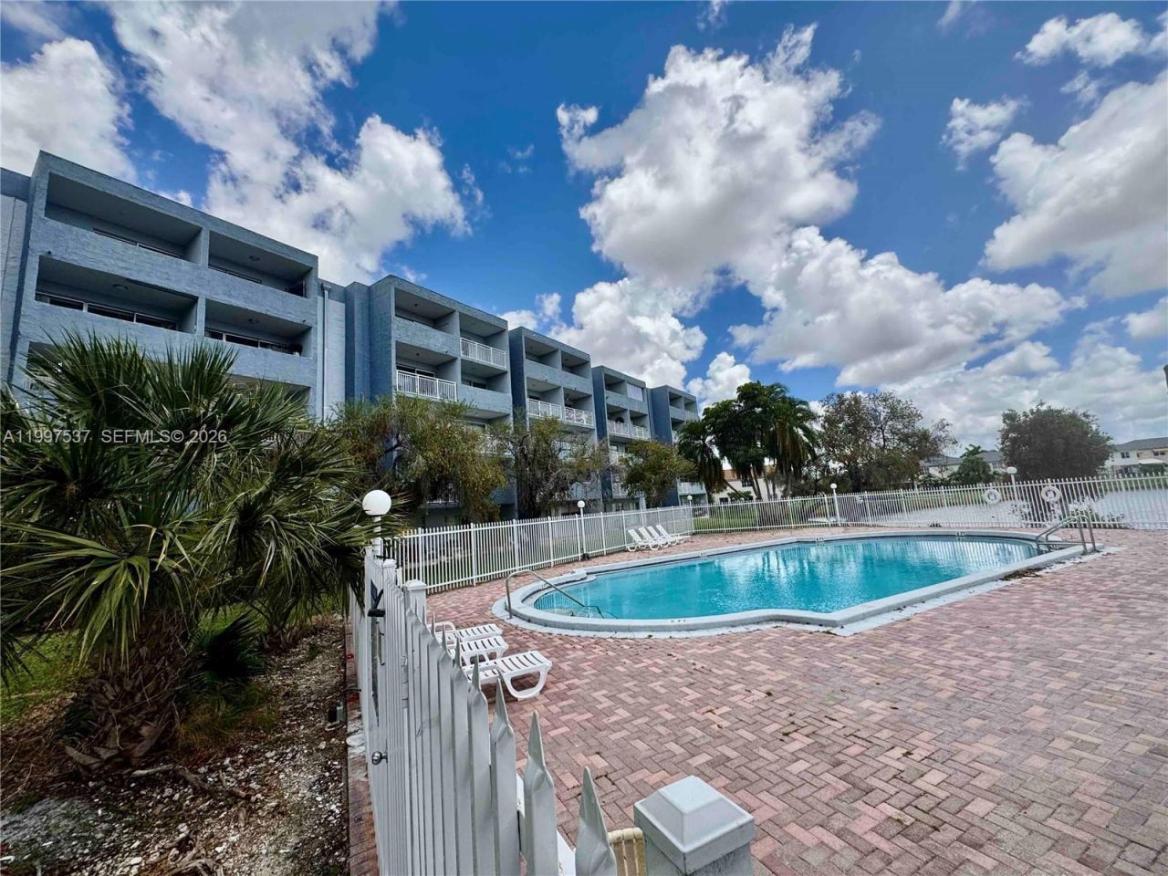 9375 Fontainebleau Blvd , Unit L317, Miami, FL 33172 Photo