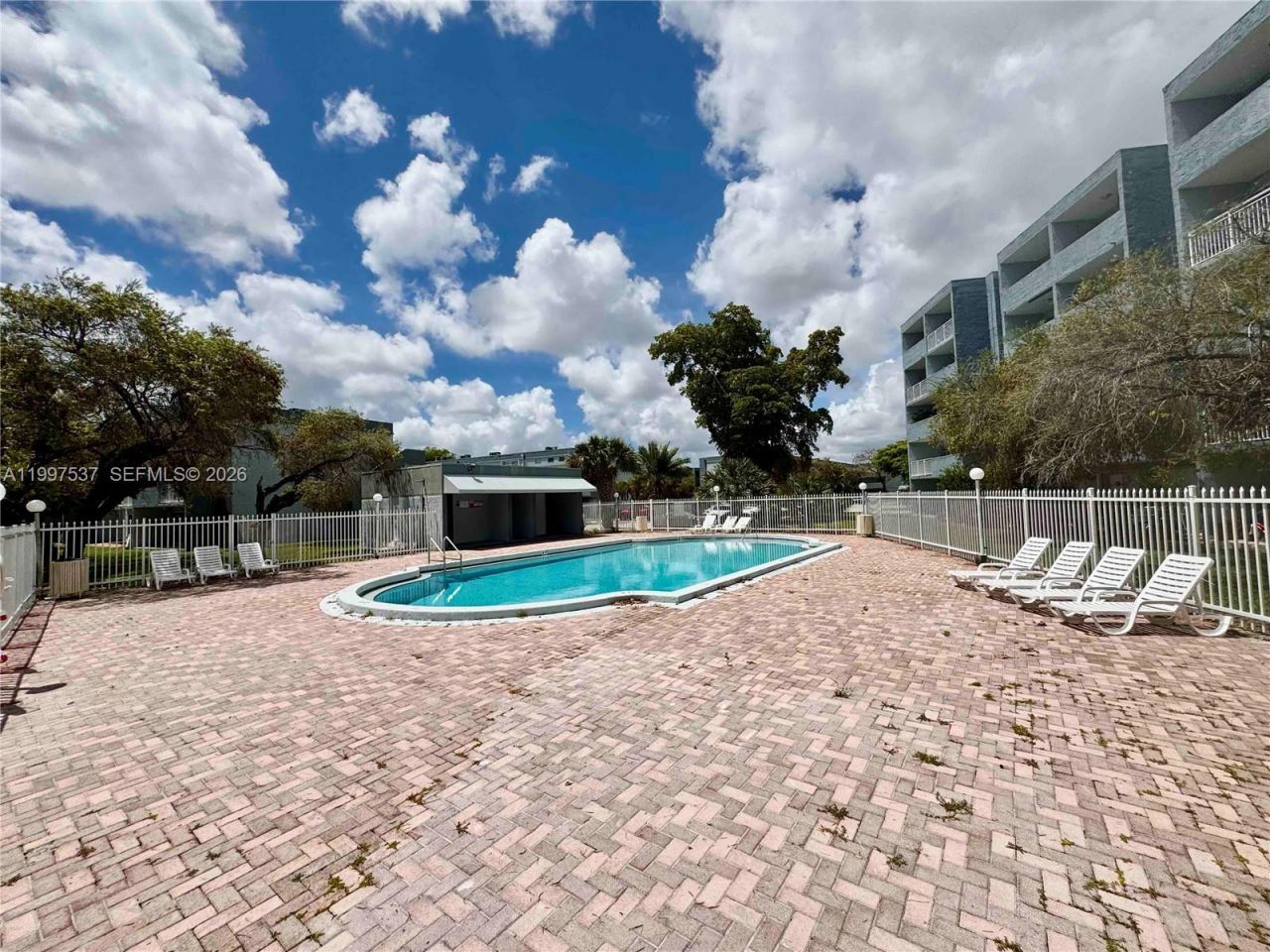 9375 Fontainebleau Blvd , Unit L317, Miami, FL 33172 Photo