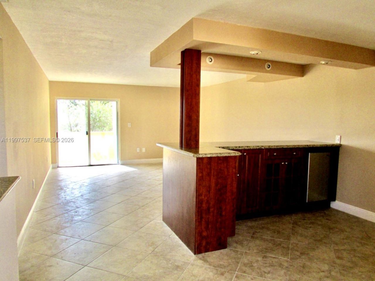 9375 Fontainebleau Blvd , Unit L317, Miami, FL 33172 Photo