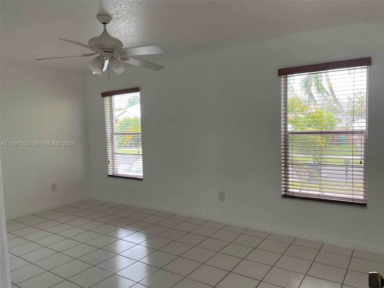 9771 SW 211th St, Cutler Bay, FL 33189 Photo