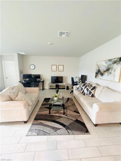 2908 NW 9 St , Cape Coral, FL 33993 Photo