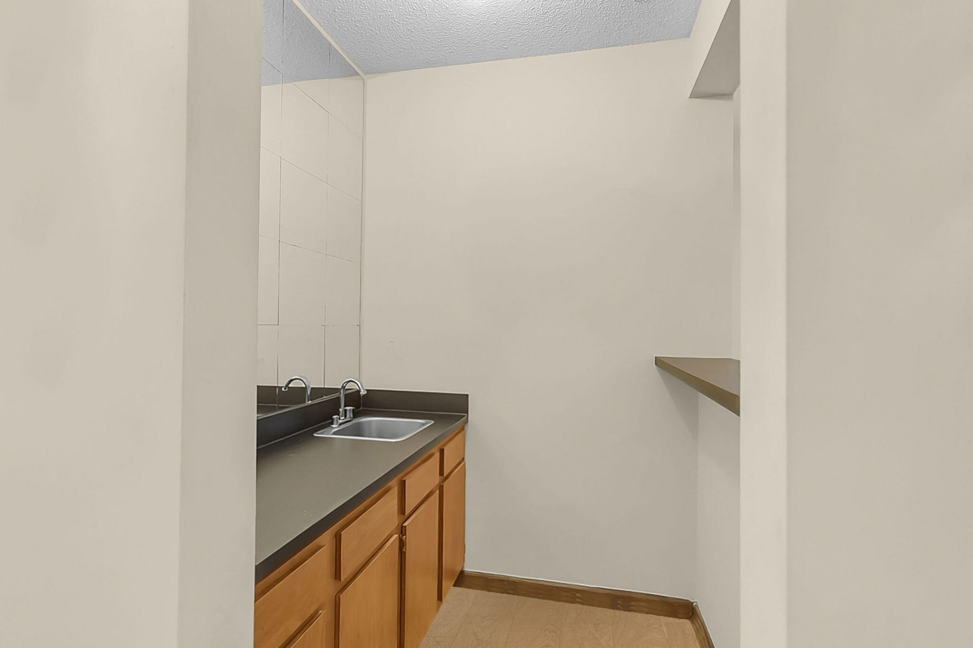 122 Bradd Street Photo 20